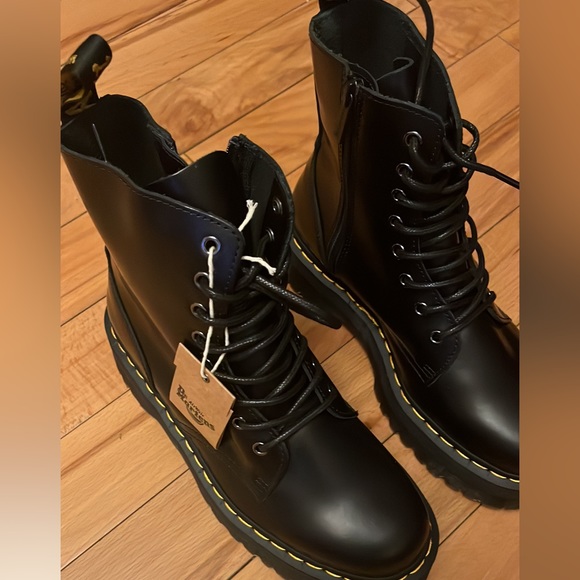 DR.MARTEN JADON SMOOTH LEATHER PLATFORM BOOTS - Picture 2 of 7